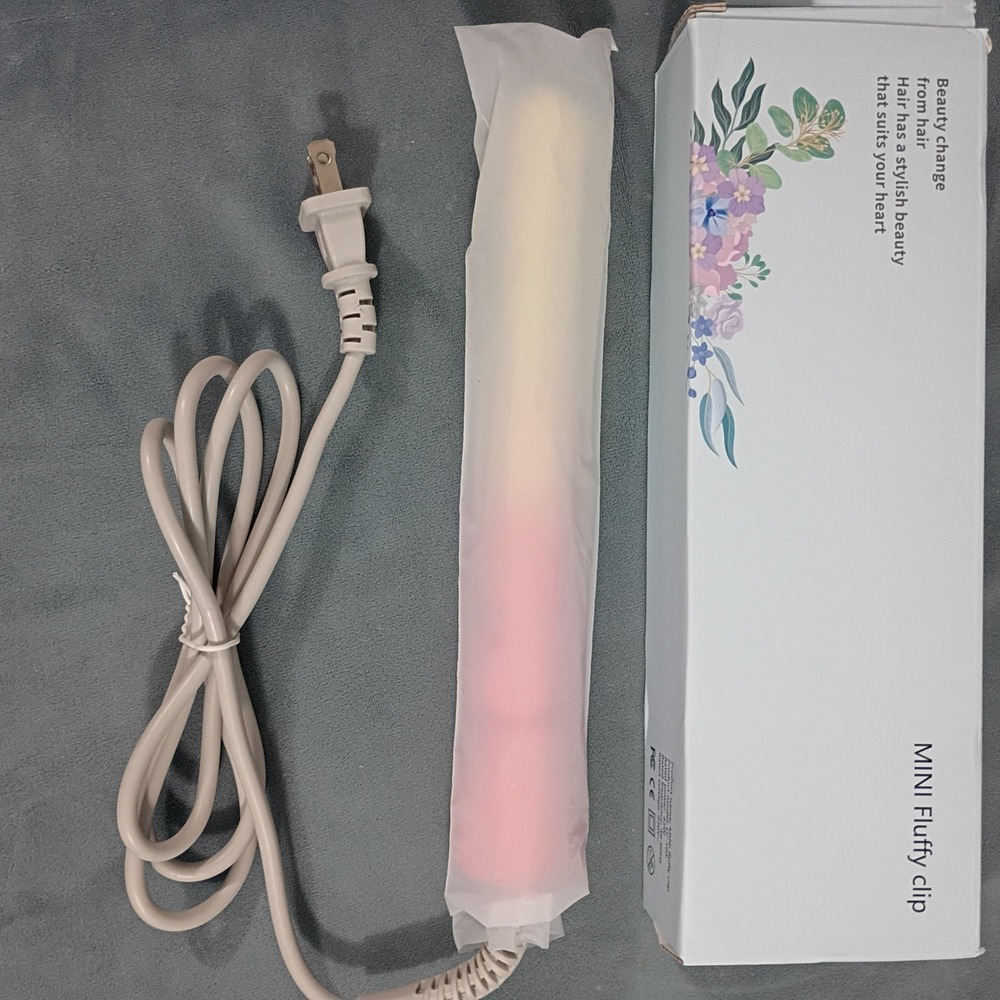 Mini Fluffy Clip Hair Straightener Pink Ombre Travel Flat Iron LC-103 Dual Volt